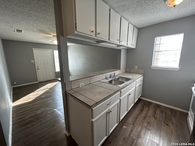 Image 5 of 10 For 518 Briggs St  401