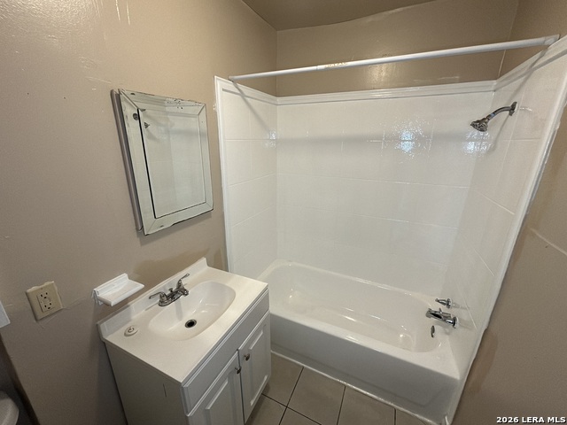 Image 9 of 17 For 1137 Ashby Pl W 6