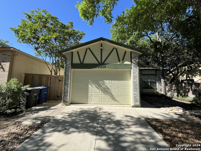 Image 2 of 36 For 7339 Hunters Land