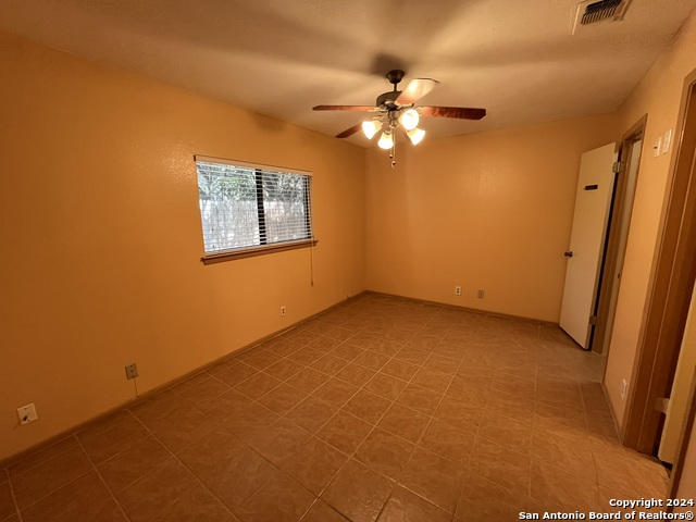 Image 22 of 36 For 7339 Hunters Land