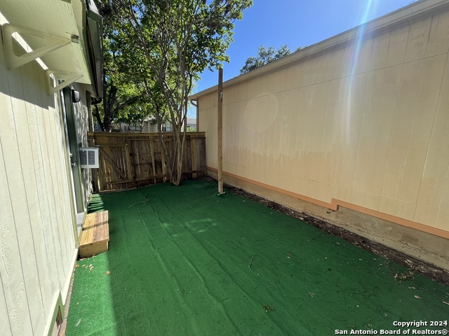 Image 27 of 36 For 7339 Hunters Land