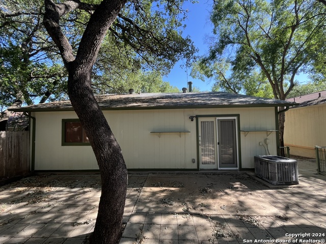 Image 32 of 36 For 7339 Hunters Land