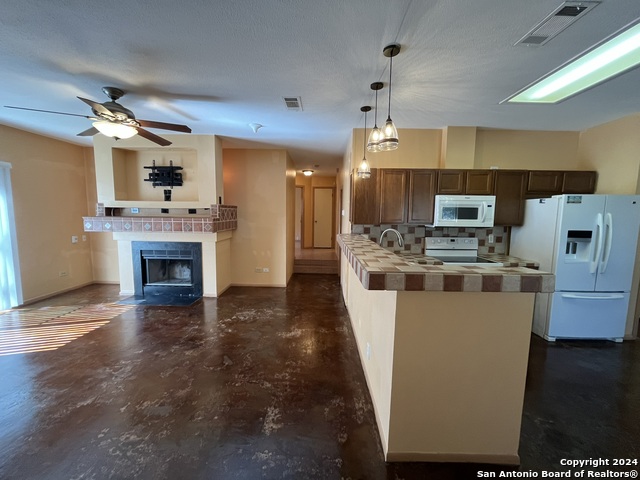 Image 5 of 36 For 7339 Hunters Land