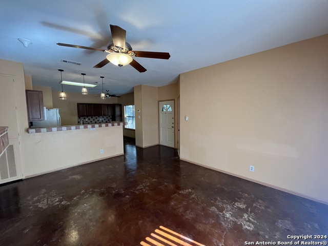 Image 8 of 36 For 7339 Hunters Land