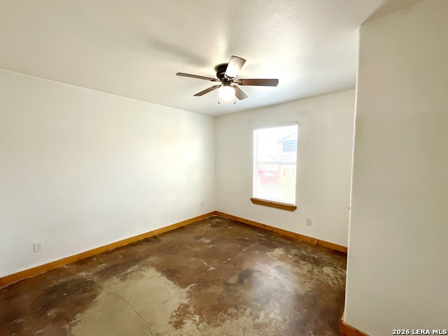 Image 13 of 16 For 573 Texas 97  104