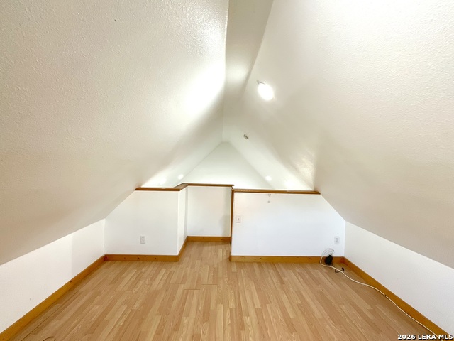 Image 16 of 16 For 573 Texas 97  104