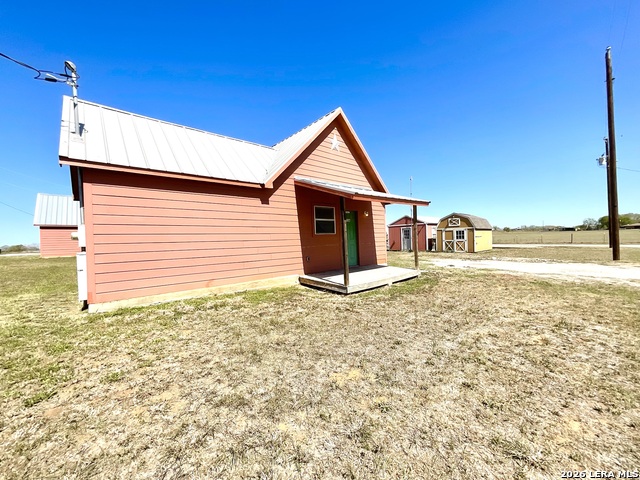 Image 2 of 16 For 573 Texas 97  104