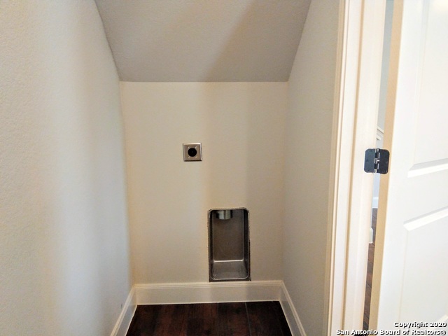 Image 10 of 47 For 6315 Melanzane Ave  1