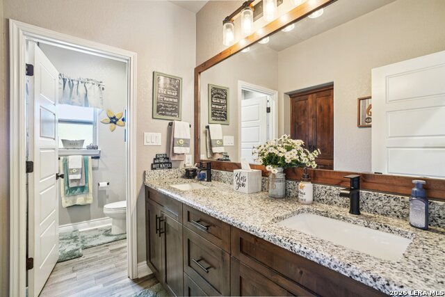 Image 25 of 49 For 121 Westfield Lndg