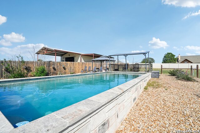 Image 38 of 49 For 121 Westfield Lndg