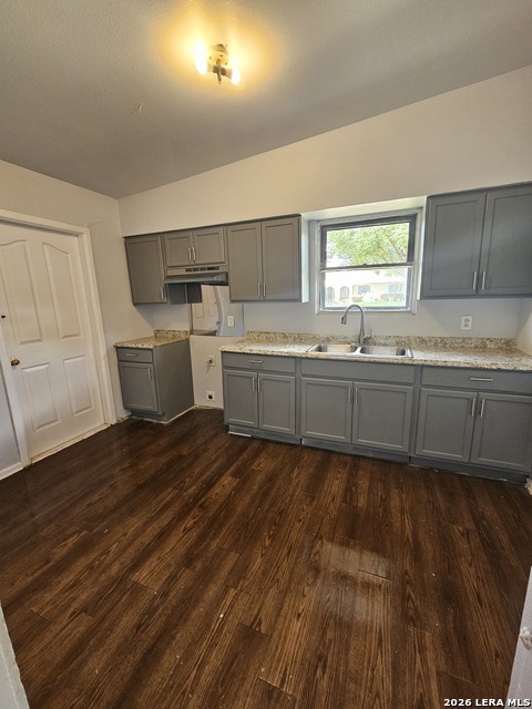 Image 2 of 10 For 318 Hatcher  