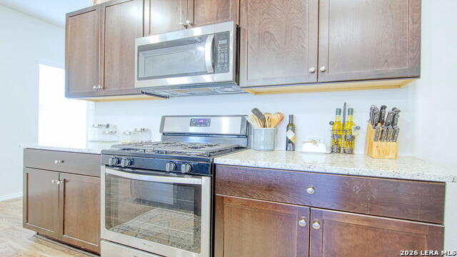 Image 11 of 33 For 141 Bunkers Hill Rd