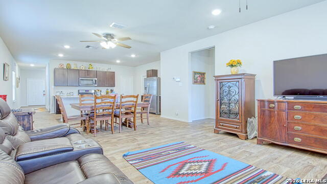 Image 7 of 33 For 141 Bunkers Hill Rd