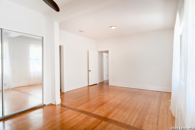 Listing photo id 9 for 1730 Mistletoe Ave W