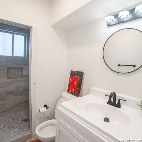 Listing photo id 28 for 1730 Mistletoe Ave W