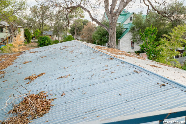 Listing photo id 33 for 1730 Mistletoe Ave W