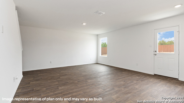 Image 7 of 34 For 1007 Cholula Rd