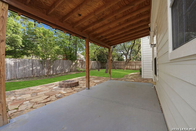 Listing photo id 25 for 22366 Chimayo Bnd