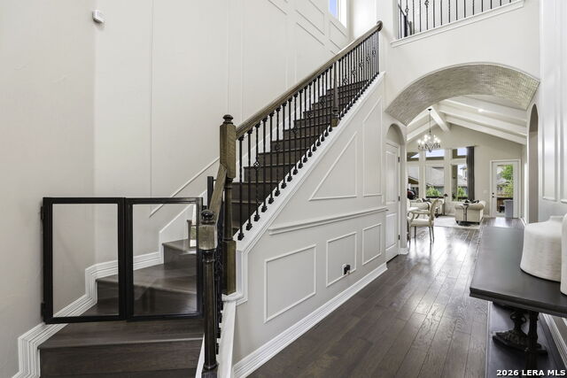 Image 2 of 35 For 29054 Axis Vw