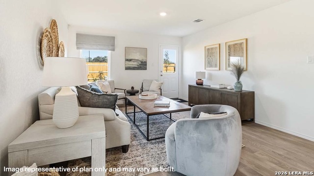 Image 3 of 40 For 1022 Catalonia Pass