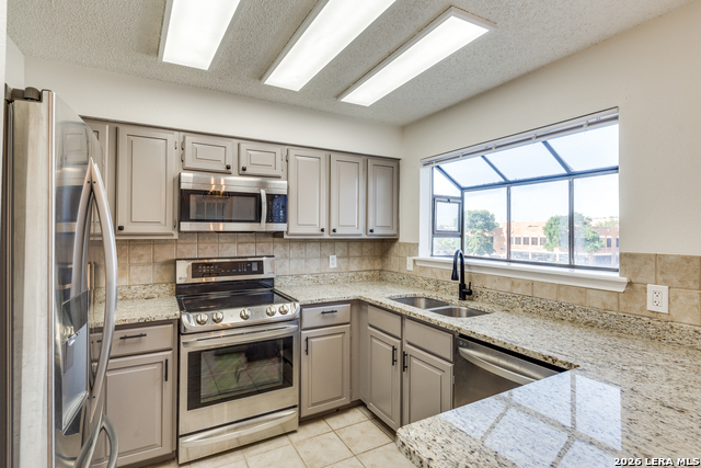 Image 11 of 32 For 7738 Chambers Rd  501