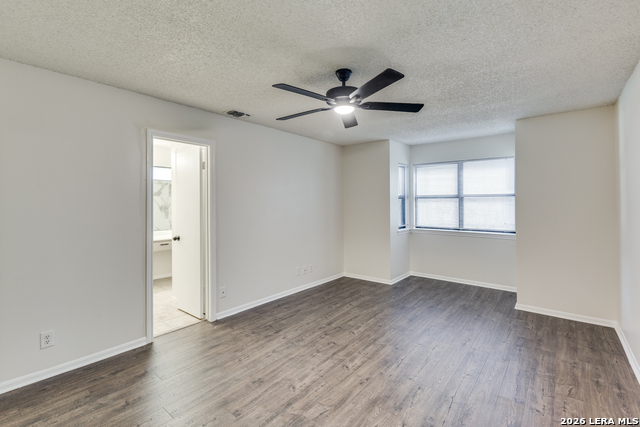 Image 16 of 32 For 7738 Chambers Rd  501