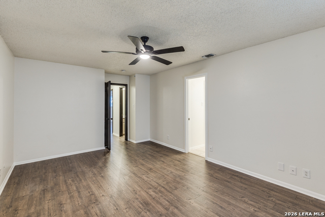 Image 19 of 32 For 7738 Chambers Rd  501