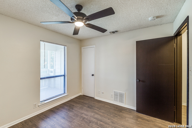 Image 22 of 32 For 7738 Chambers Rd  501