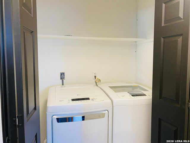 Image 27 of 32 For 7738 Chambers Rd  501