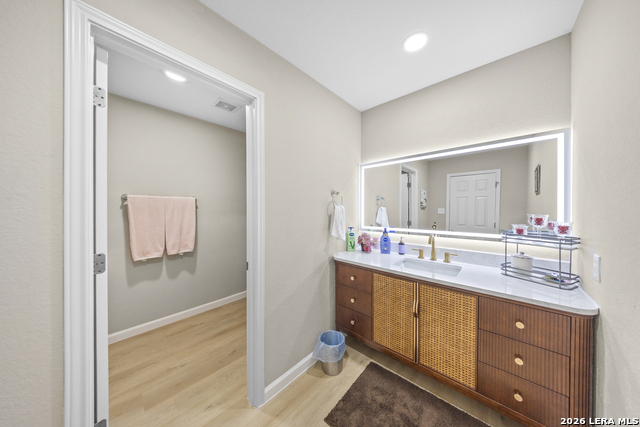 Image 26 of 33 For 307 Big Hawk