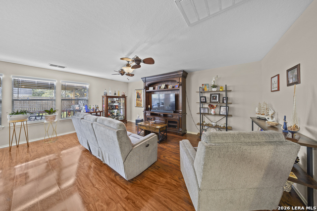 Image 7 of 33 For 307 Big Hawk