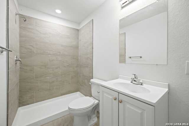 Image 14 of 18 For 138 Ware Blvd  1102