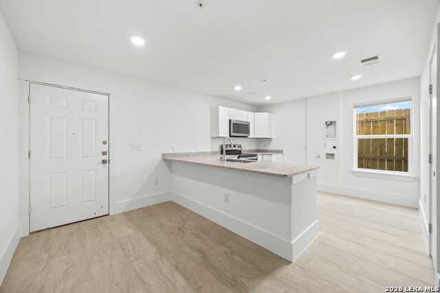 Image 4 of 18 For 138 Ware Blvd  1102