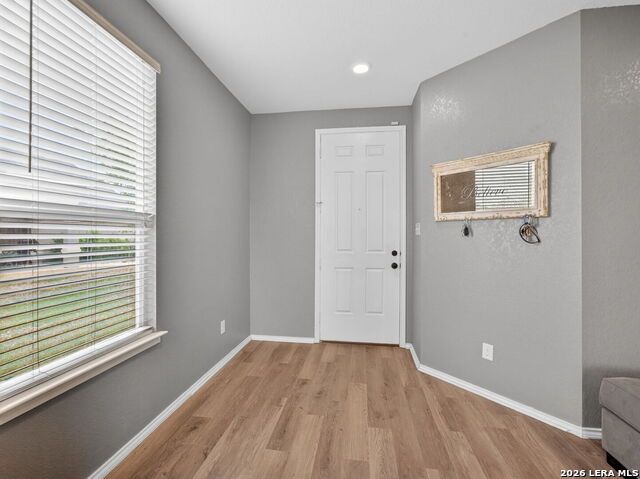 Image 18 of 39 For 7235 Dulce  