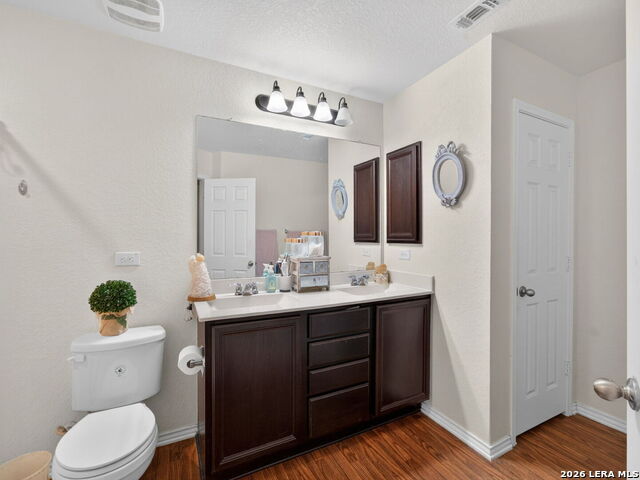 Image 19 of 39 For 7235 Dulce  