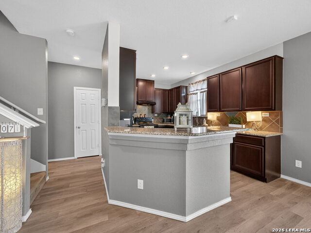 Image 2 of 39 For 7235 Dulce  