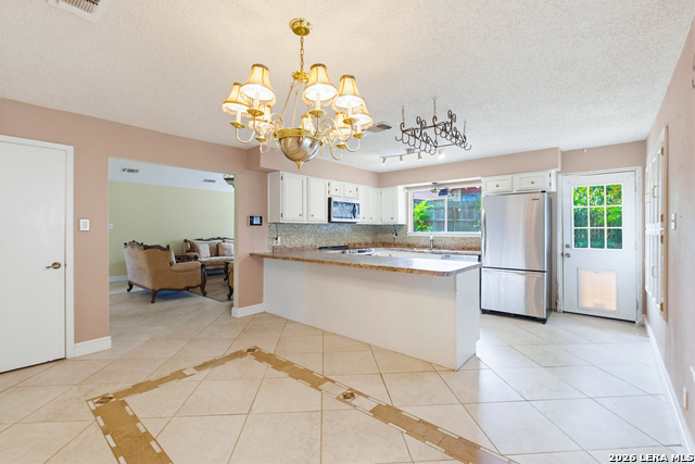 Image 10 of 24 For 6430 Ridge Forest Dr