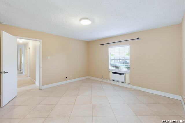 Image 15 of 24 For 6430 Ridge Forest Dr