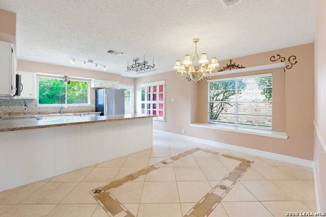 Image 9 of 24 For 6430 Ridge Forest Dr