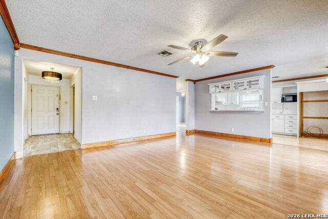 Image 11 of 26 For 5434 Green Grove Dr