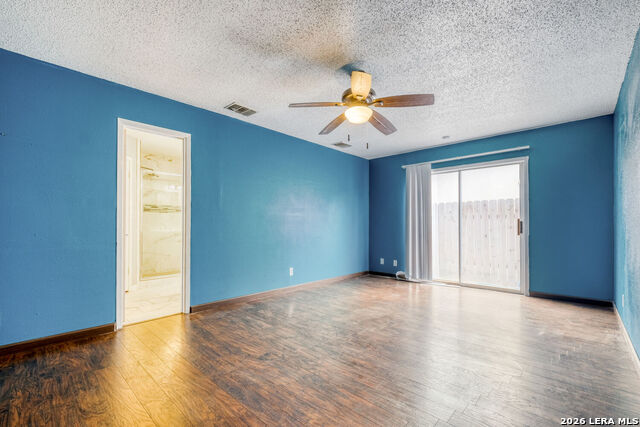 Image 12 of 26 For 5434 Green Grove Dr