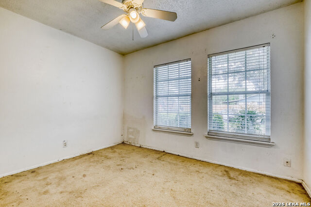 Image 17 of 26 For 5434 Green Grove Dr