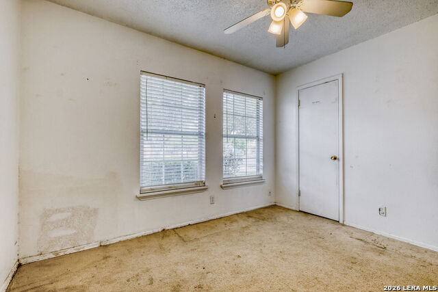 Image 18 of 26 For 5434 Green Grove Dr