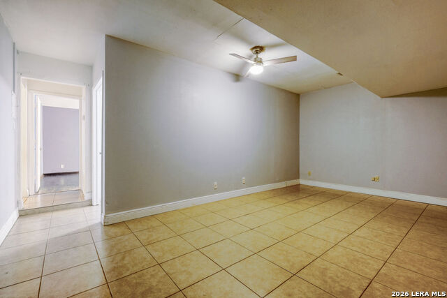 Image 2 of 26 For 5434 Green Grove Dr