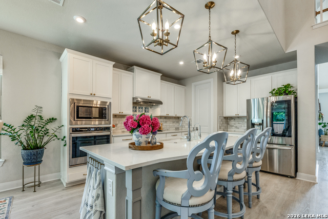 Image 11 of 37 For 639 Bindseil