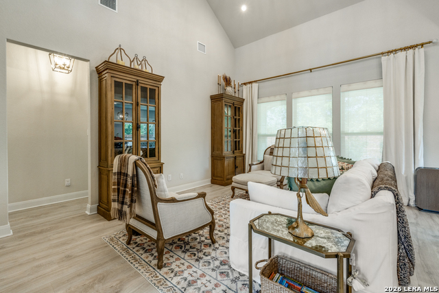 Image 23 of 37 For 639 Bindseil