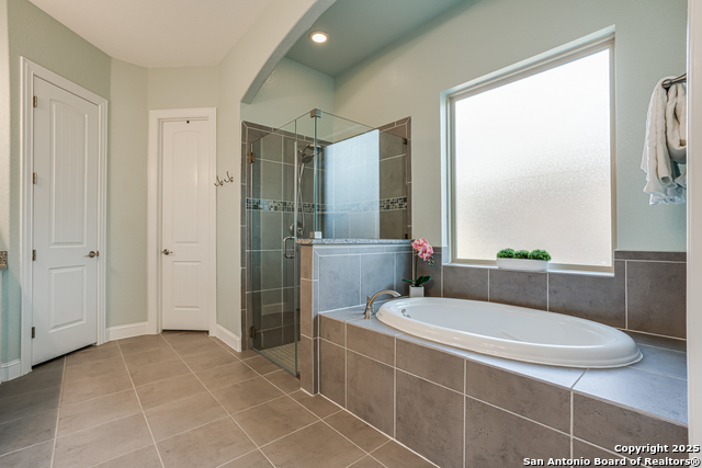 Image 23 of 44 For 28710 Pfeiffers Gate