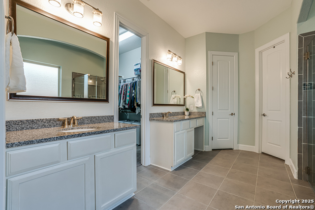 Image 24 of 44 For 28710 Pfeiffers Gate