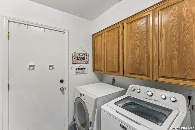 Listing photo id 15 for 3442 River Path