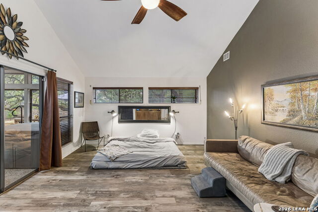 Listing photo id 28 for 3442 River Path